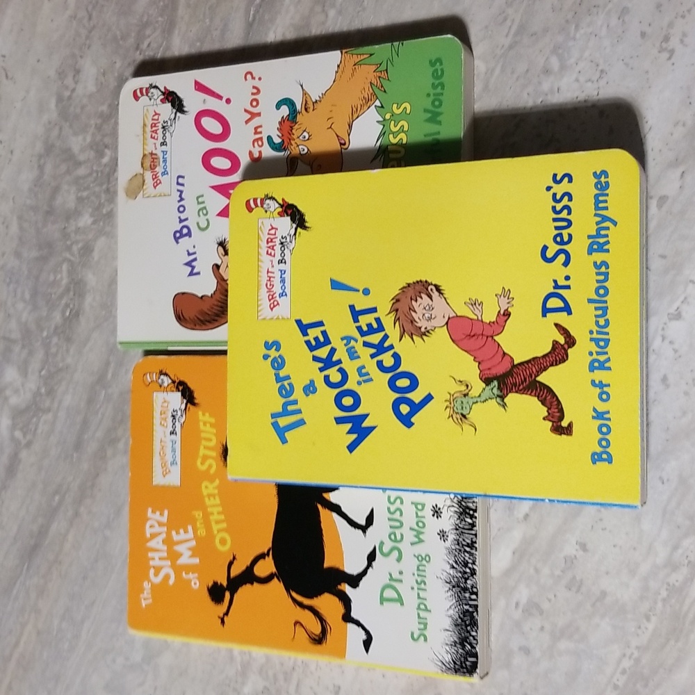 Lot of Dr Seuss board books